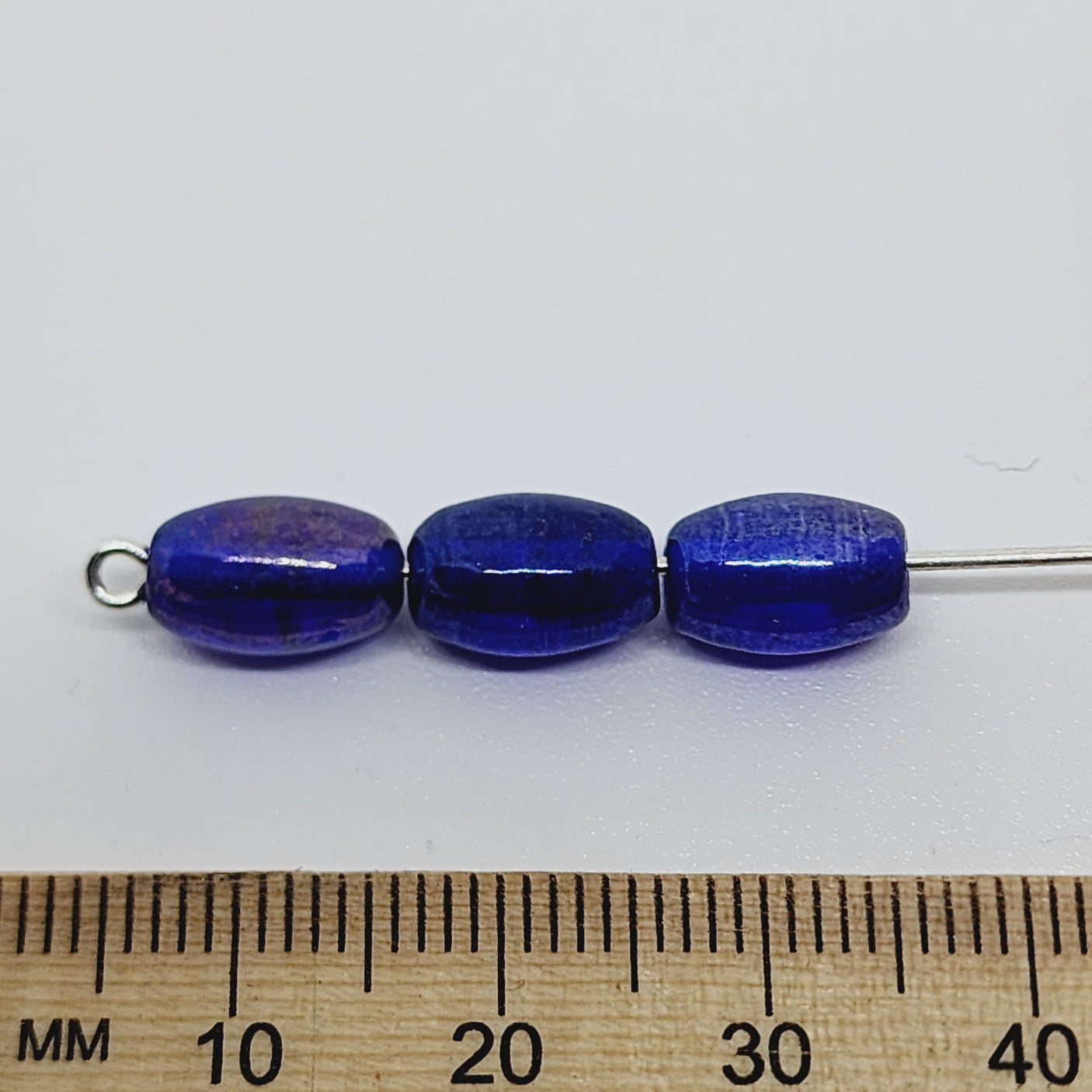 10x6mm Oval (50) - Transparent Sapphire Blue Lustre - Indian Glass Vintage Beads