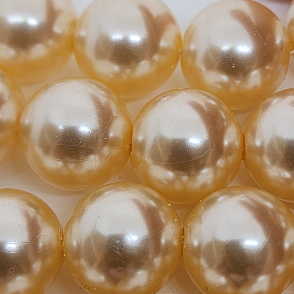 16mm Round (49) - Cream - Acrylic Vintage Pearls