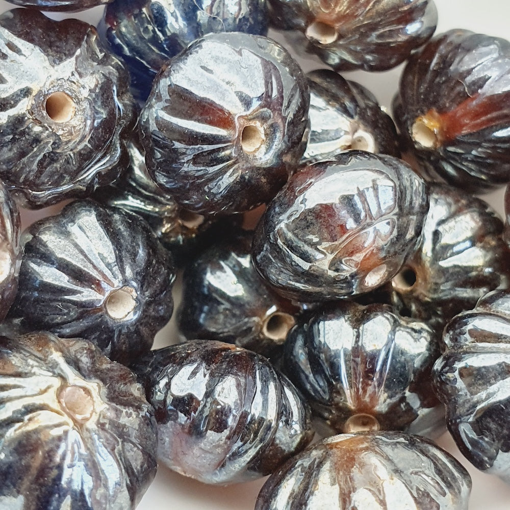 8x12mm Onion (25) - Transparent Brown w. Gunmetal Lustre - Indian Glass Vintage Beads