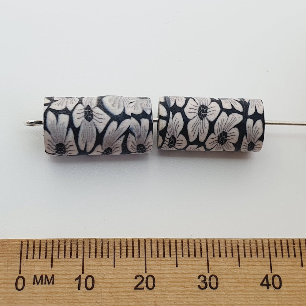 18mm Tube Fimo Beads (10) - White Flower on Black
