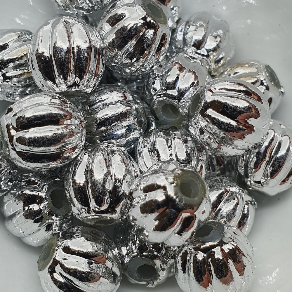 10mm Onion (50) - Silver - Vintage Metalised Beads