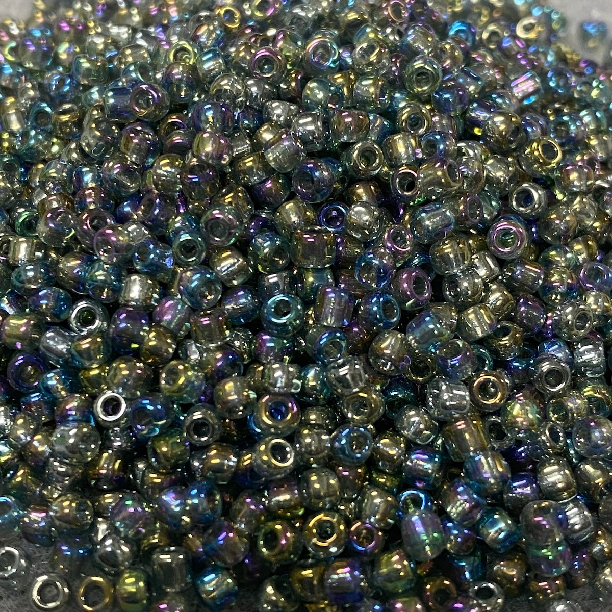 Transparent Iris - 8/0 Rainbow (50g) - Seed Beads