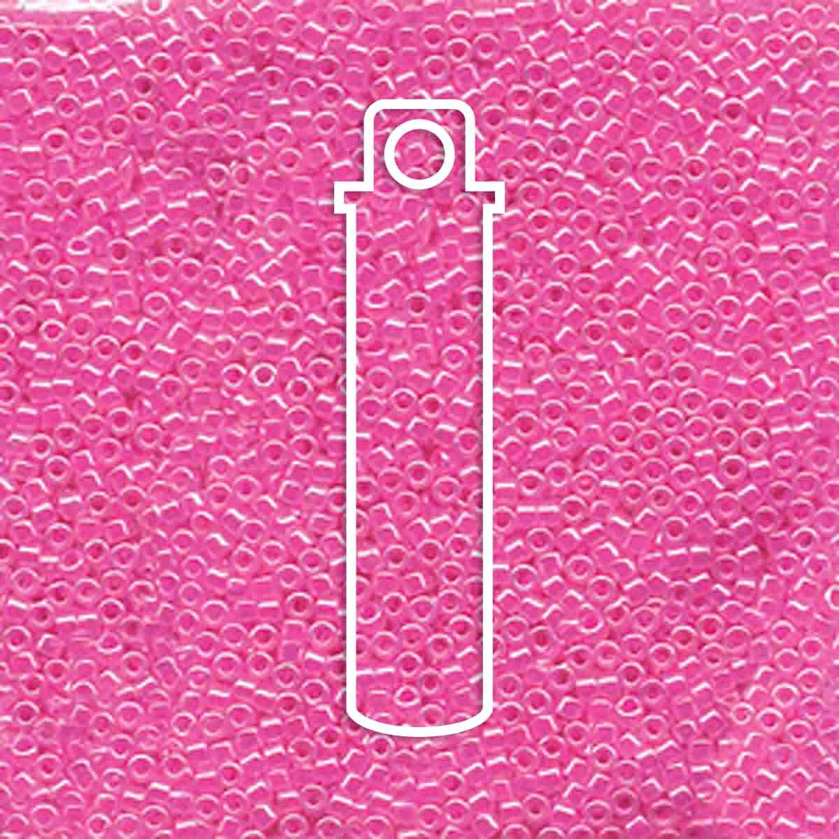 # 247 DBR Delica 11/0 LINED CRYSTAL FUCHSIA - 7.2g Tube