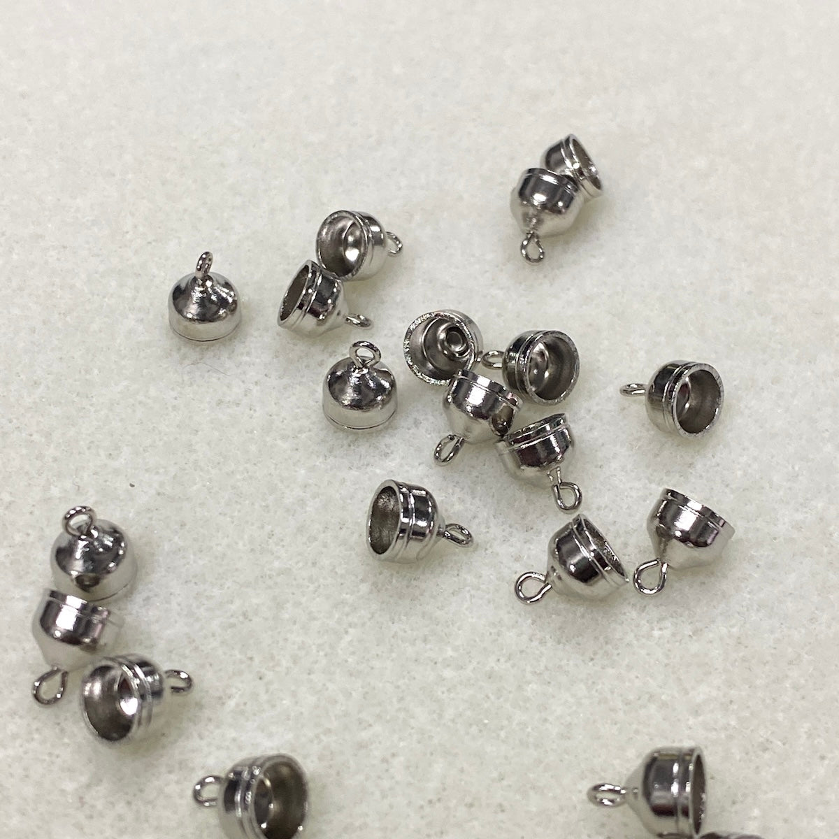 7mm Cup w. Loop (20) - Platinum