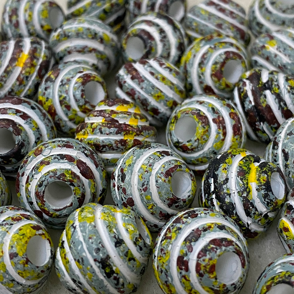 15.5x17mm Beehive (25) - Green - Vintage Lucite Beads