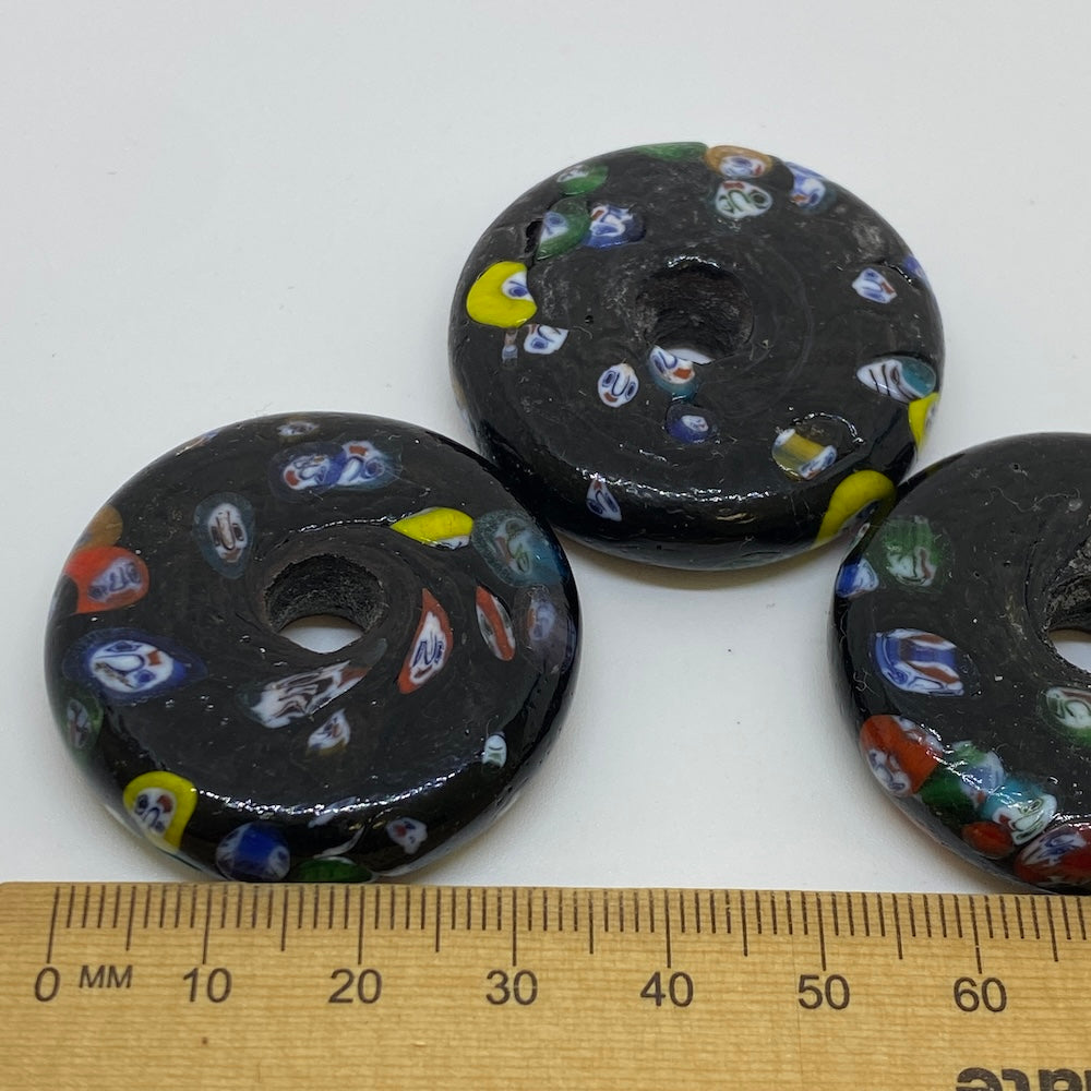 38mm Glass Donut w. Faces (1) - Vintage Replica Trade Beads
