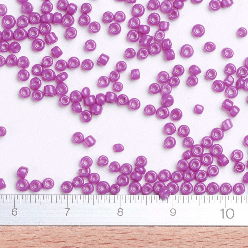Magenta - 12/0 Baked On Colour (50g) - Seed Beads