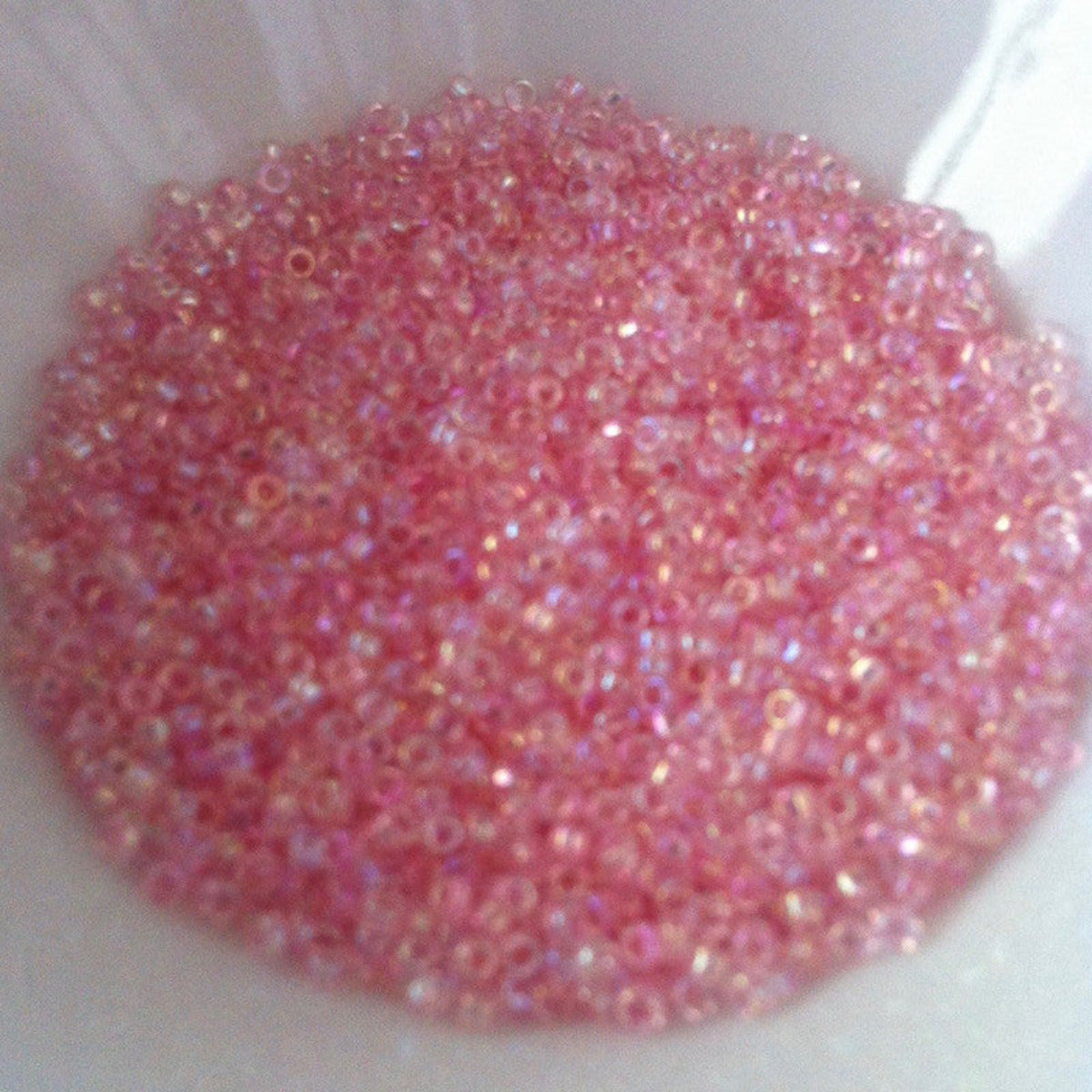 15/0 (#307r) Palest Pink Rainbow - 10g Tube