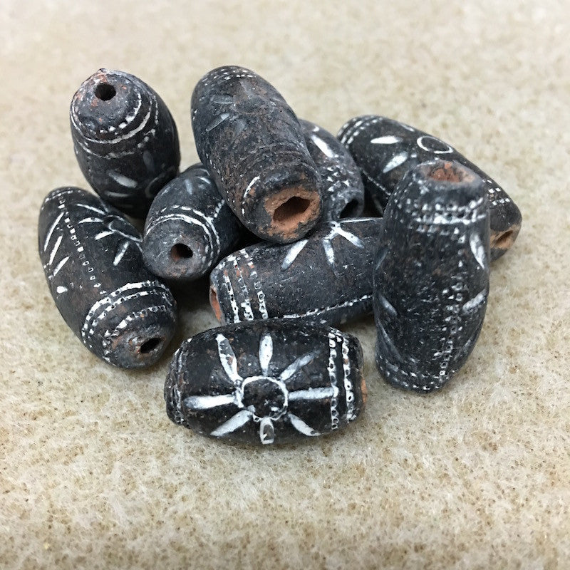30x14mm Barrel - Black w. Dotted Lines - Vintage Clay Beads