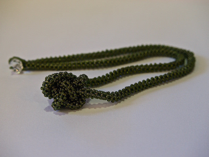 Celtic Knot Necklace Pattern