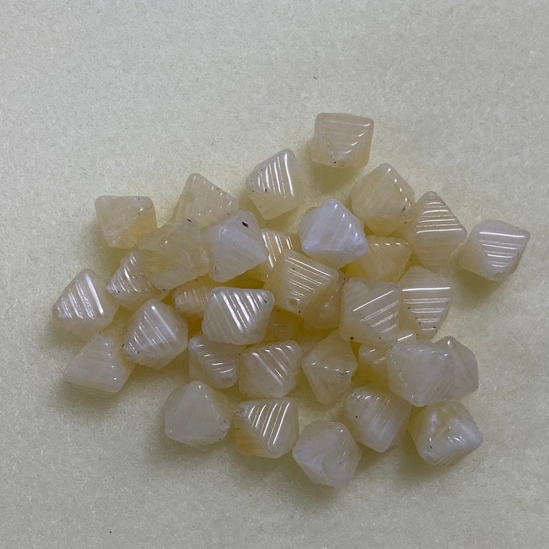 12x10mm Bicone (25) - Citrine - Gemstone Look Vintage Lucite Beads