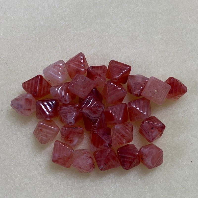 12x10mm Bicone (25) - Ruby - Gemstone Look Vintage Lucite Beads